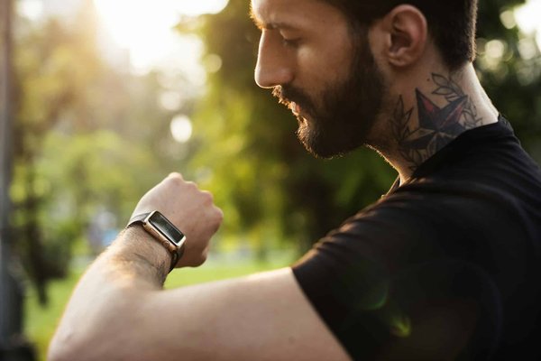 Comment les smartwatches peuvent-elles aider à gérer le stress quotidien ?